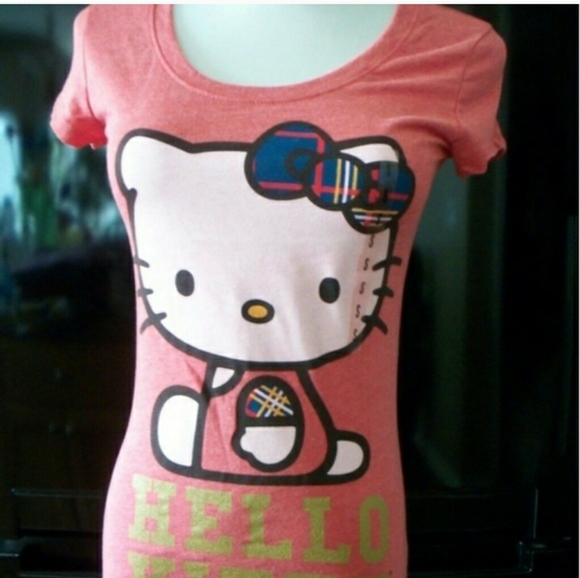 NEW SANRIO HELLO KITTY T-SHIRT T MEDIUM - Picture 1 of 4